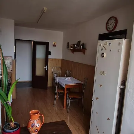 Casa Lazar アパート